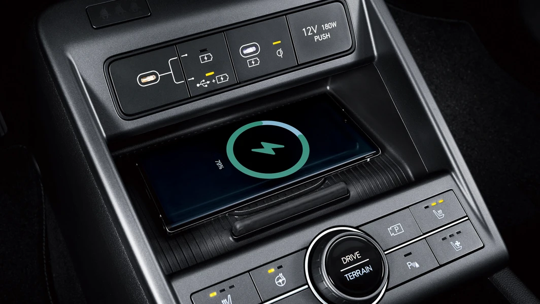 SX2 Interior Charging Phone